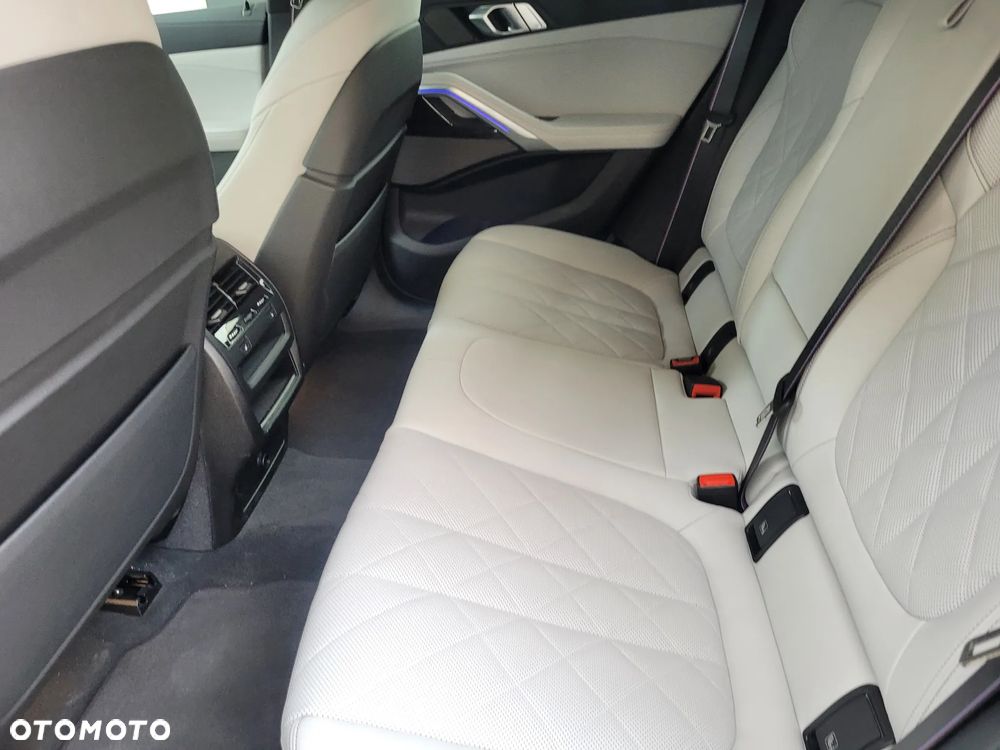 BMW X6 - 23
