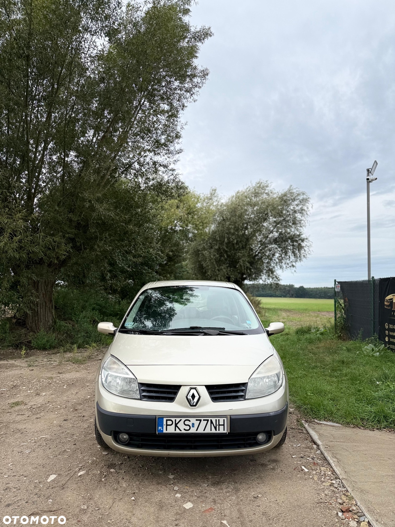Renault Scenic 1.5 dCi Confort Privilege - 6