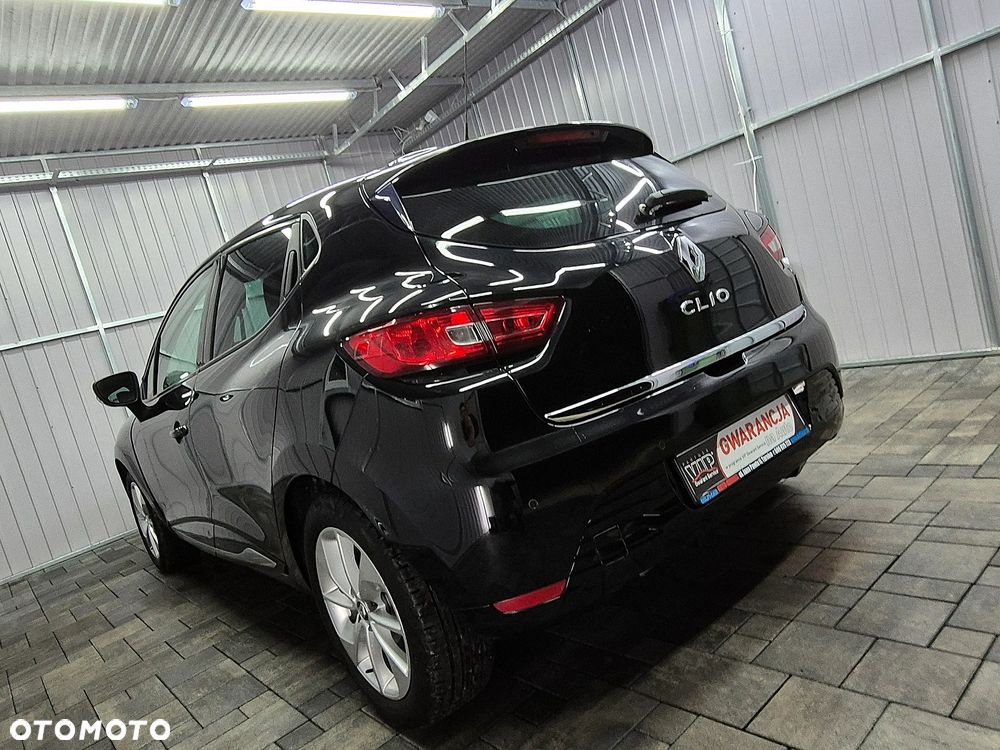 Renault Clio 1.2 16V 75 LIMITED - 15