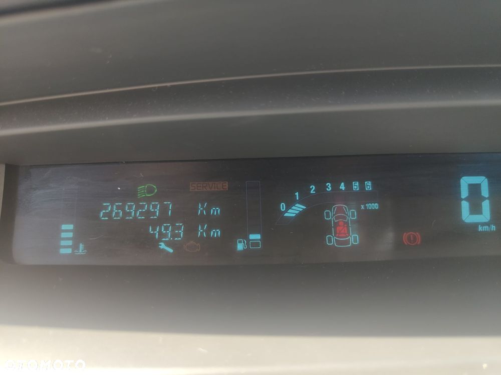 Renault Scenic 1.9 dCi FAP Conquest - 28