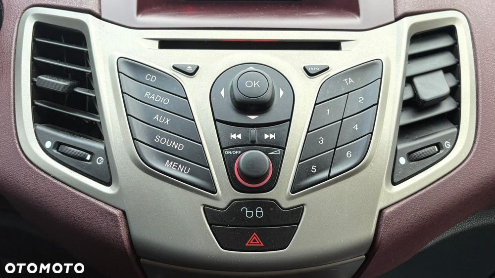 Ford Fiesta 1.25 Celebration - 19