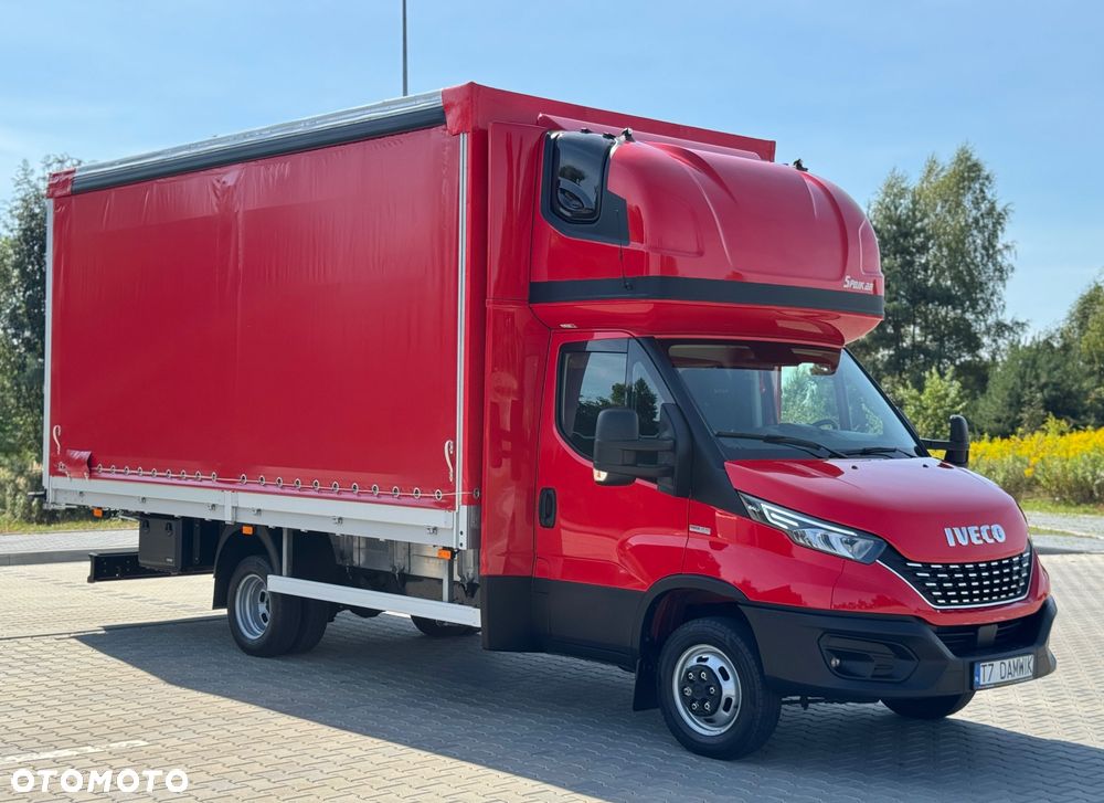 Iveco Daily 2022r‼️50C18‼️3.0 Plandeka 12 Palet 2x Firanka‼️Wysokość rampowa Full LED na bliźniaku Salon Polska Poduszki Pneumatyczne 5,12x2,5x2,35 z tyłu drzwi Spojkar 3.5T - 3