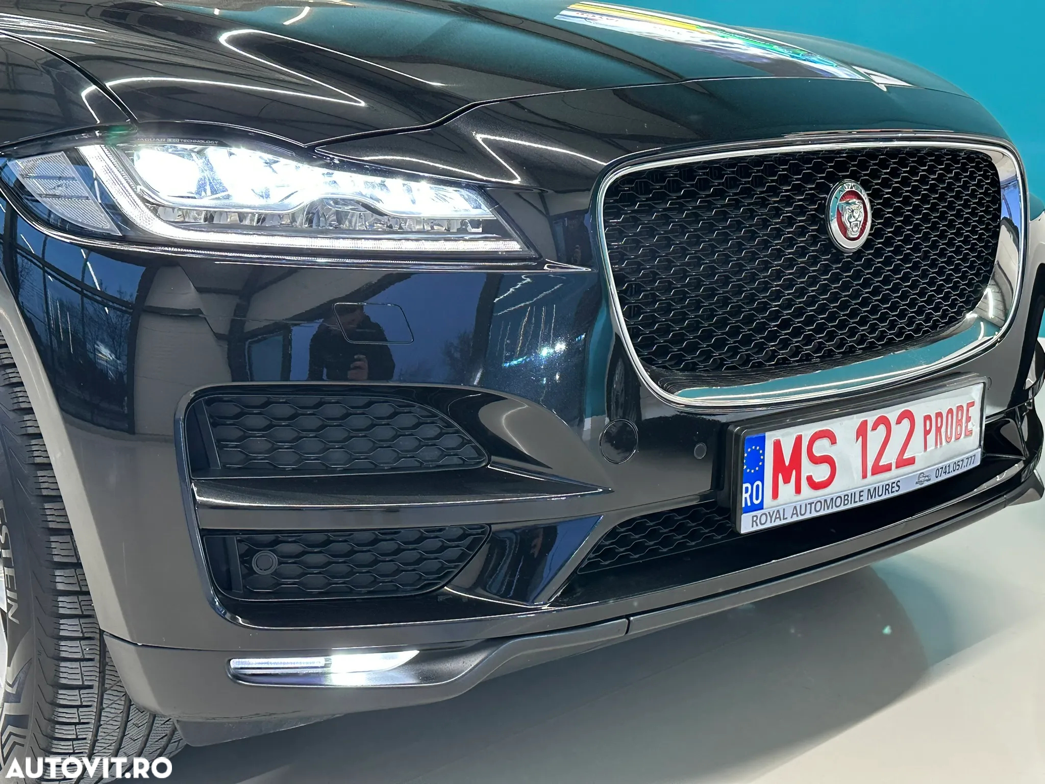 Jaguar F-Pace 20d AWD Aut. Portfolio - 35