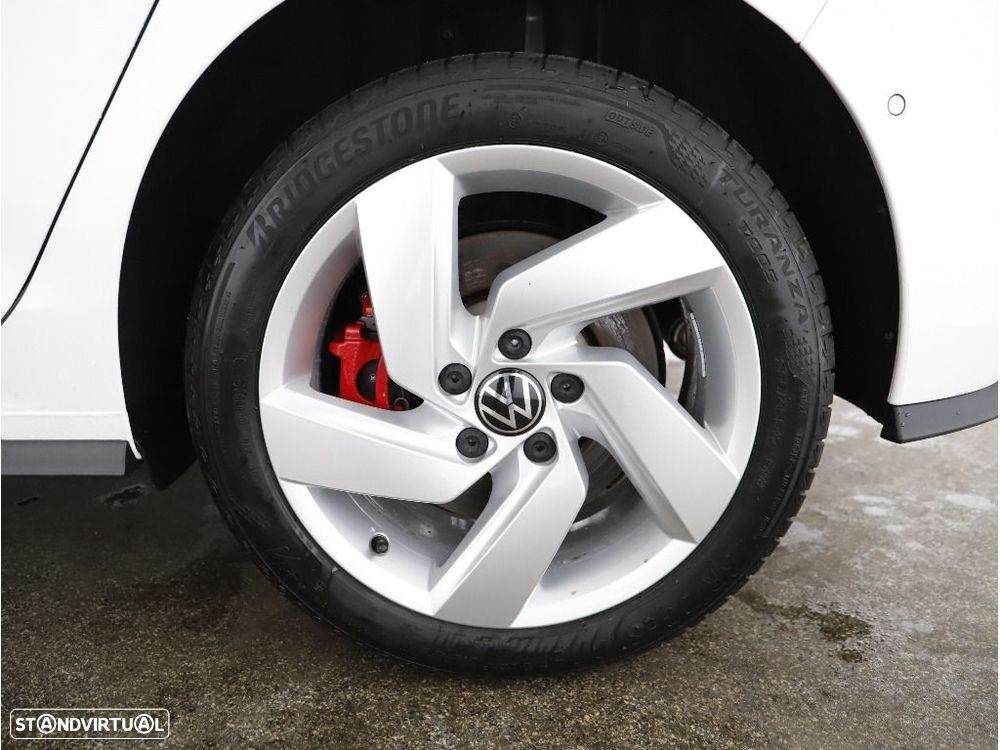 VW Golf - 30