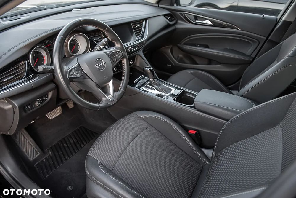 Opel Insignia 2.0 T 4x4 Exclusive S&S - 16