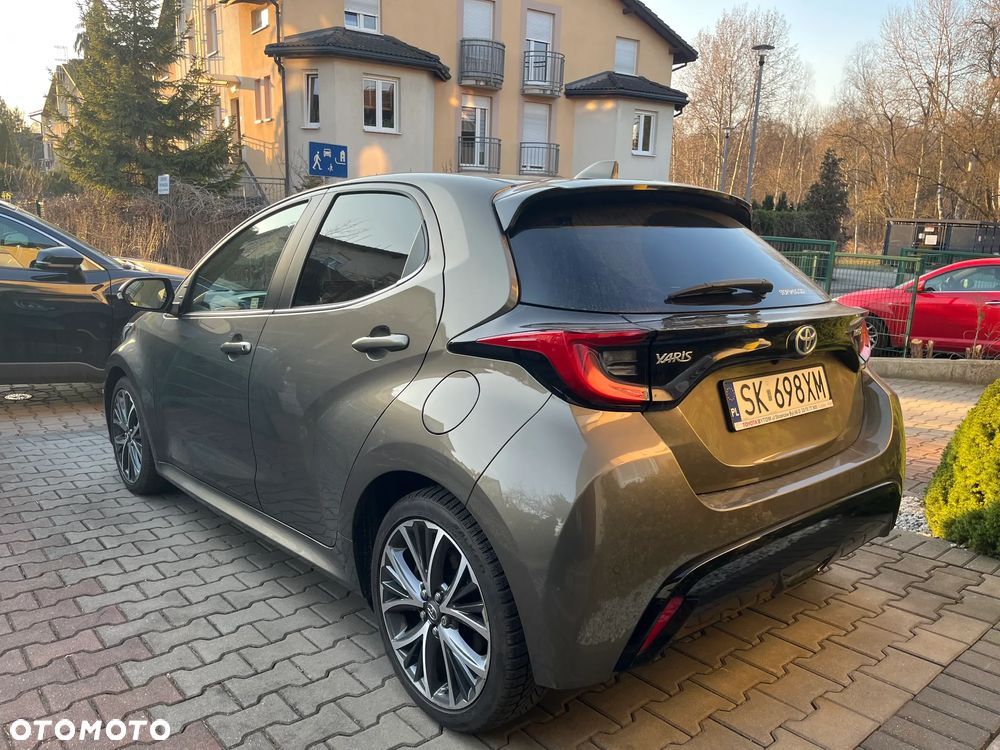 Toyota Yaris Hybrid 1.5 Executive - 5