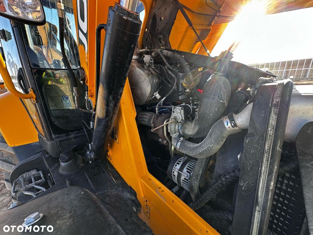 JCB 4 CX - 6