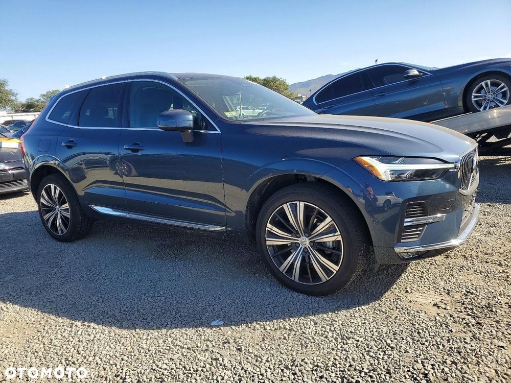 Volvo XC 60 B5 B AWD Ultimate Bright - 4