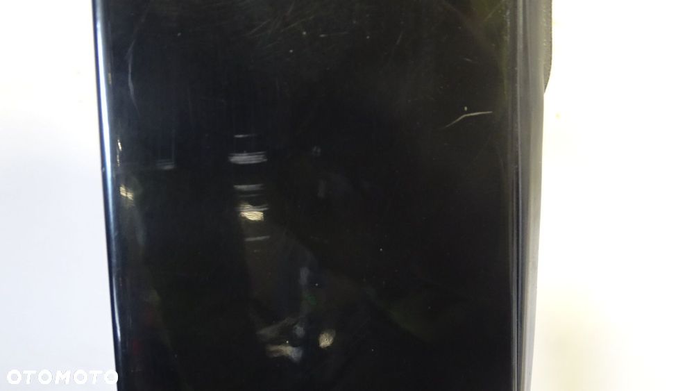 DRZWI PRAWY PRZÓD SKODA FABIA II 1.2 KOL: 9202 - 3