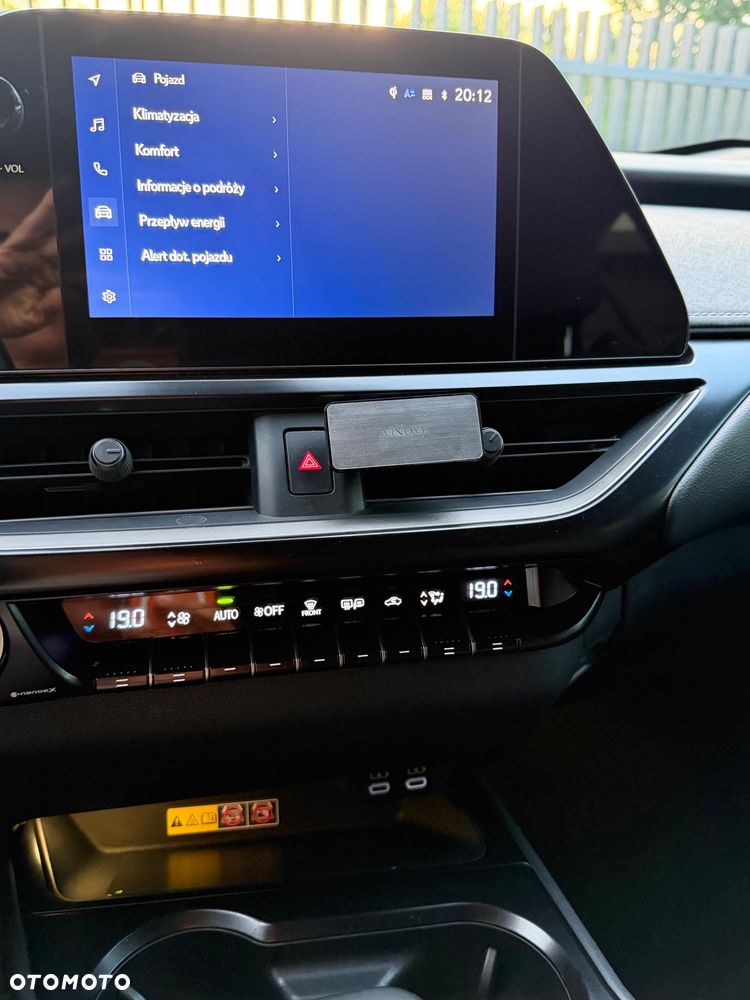 Lexus UX 250h Prestige 2WD - 11