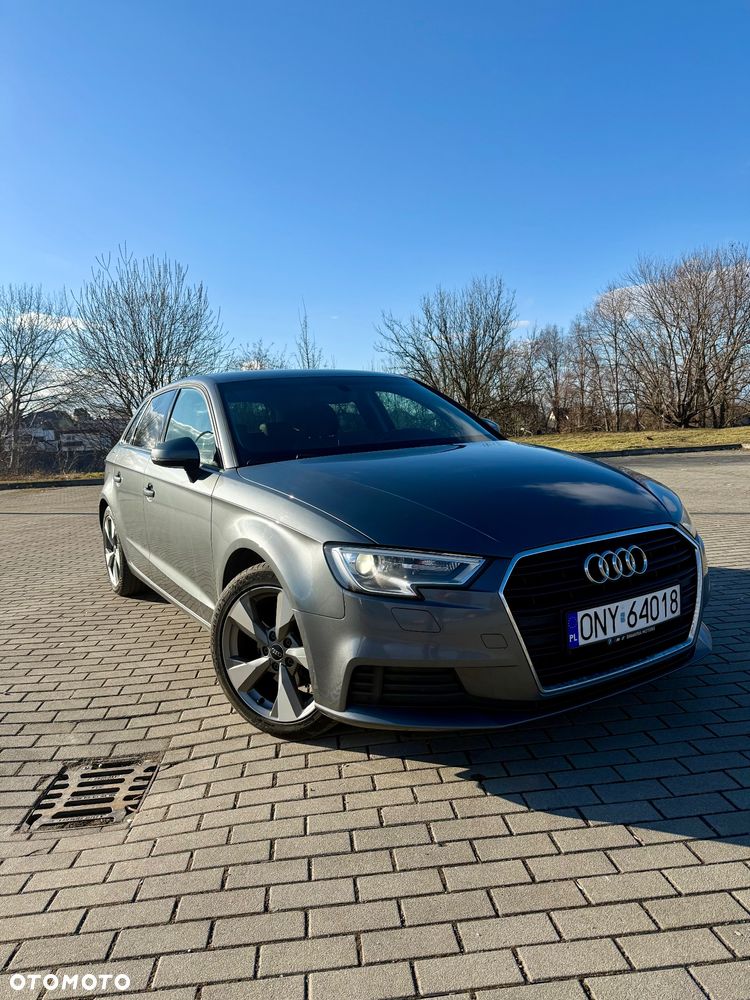 Audi A3 Sportback - 2