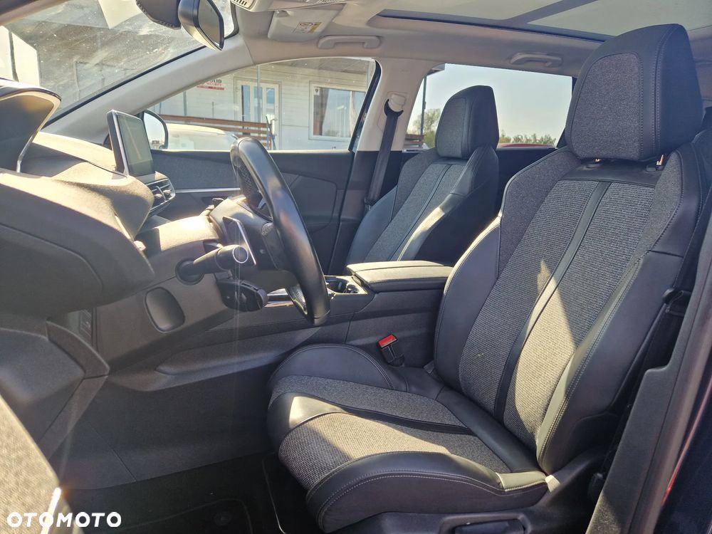 Peugeot 5008 PureTech 130 EAT8 Stop & Start Allure Pack - 7