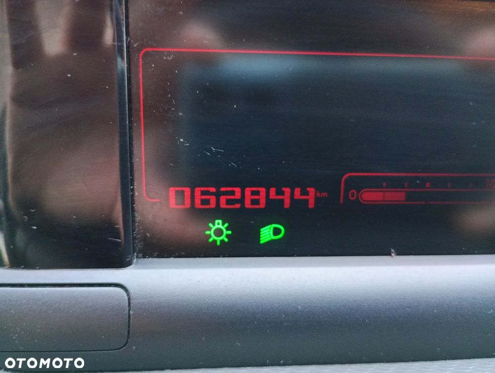 Citroën C4 Cactus PureTech 82 Shine - 6