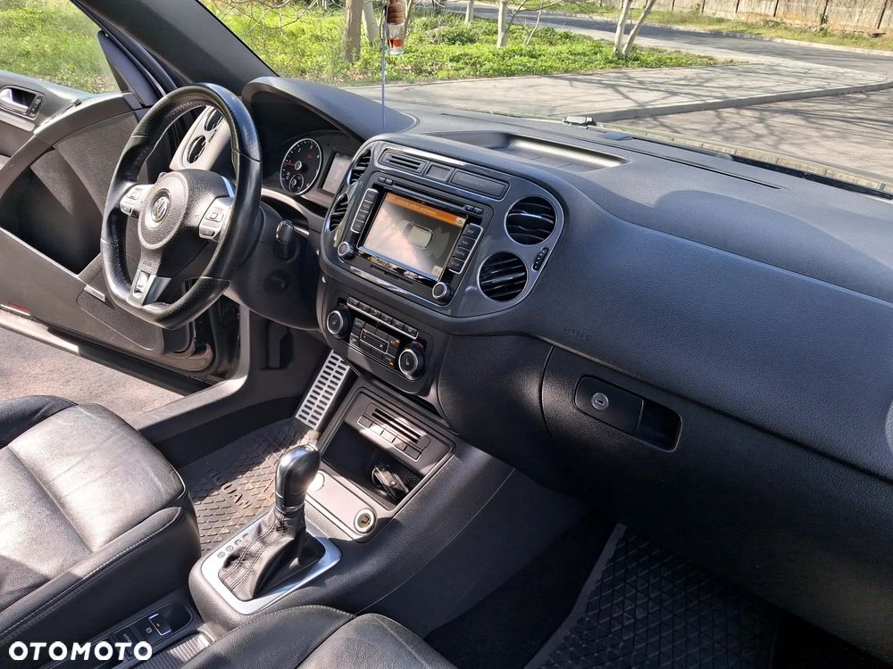 Volkswagen Tiguan 2.0 TDI DPF 4Motion BlueMotion Technology DSG Lounge Sport & Style - 17