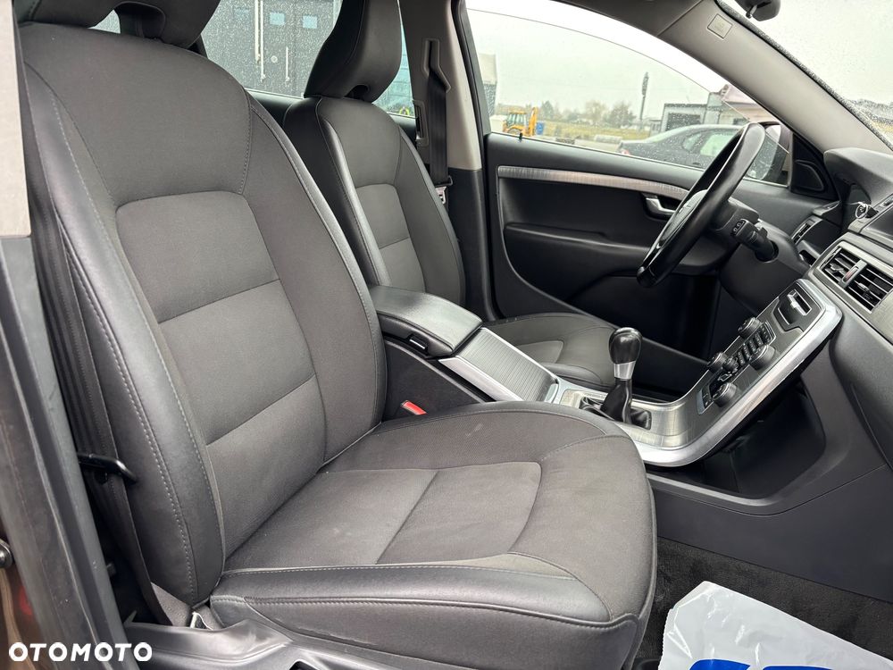 Volvo XC 70 D5 AWD Edition Pro - 29