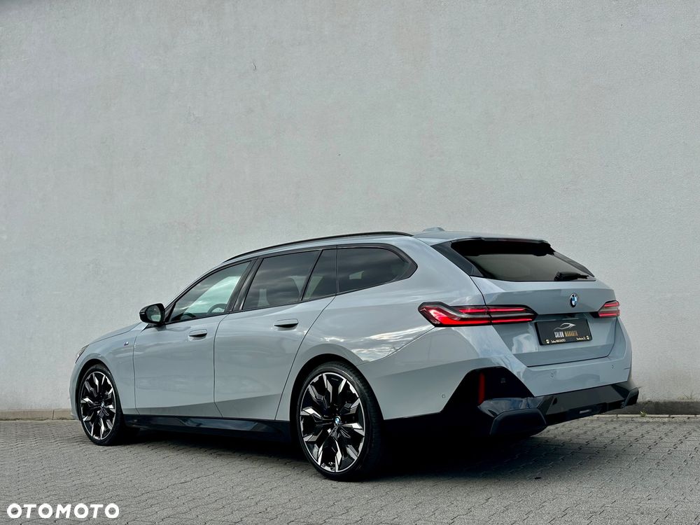 BMW Seria 5 520d xDrive mHEV M Sport - 9