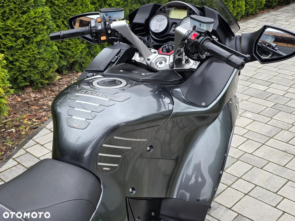 Kawasaki GTR - 14