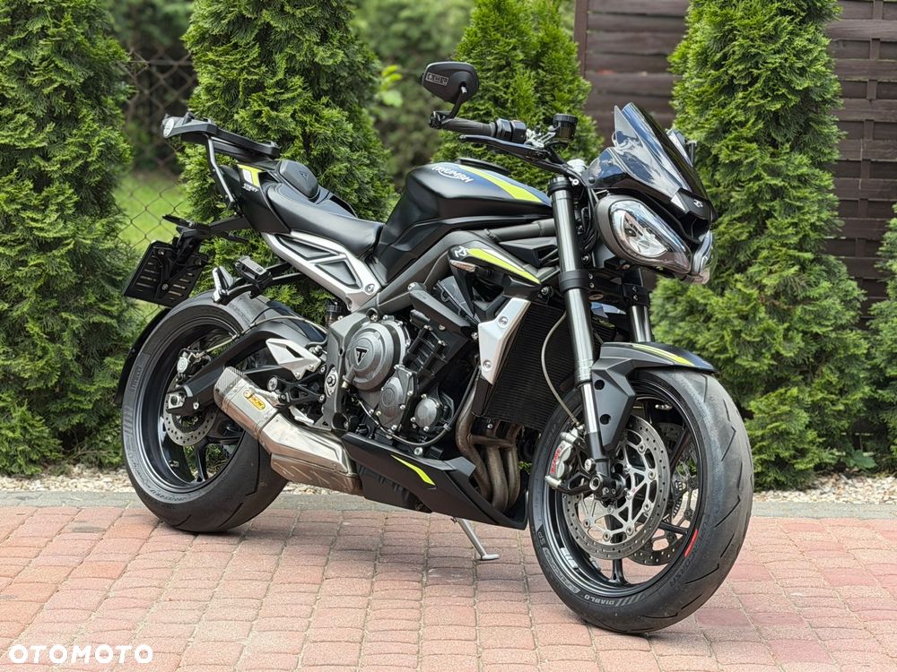 Triumph Street Triple - 1