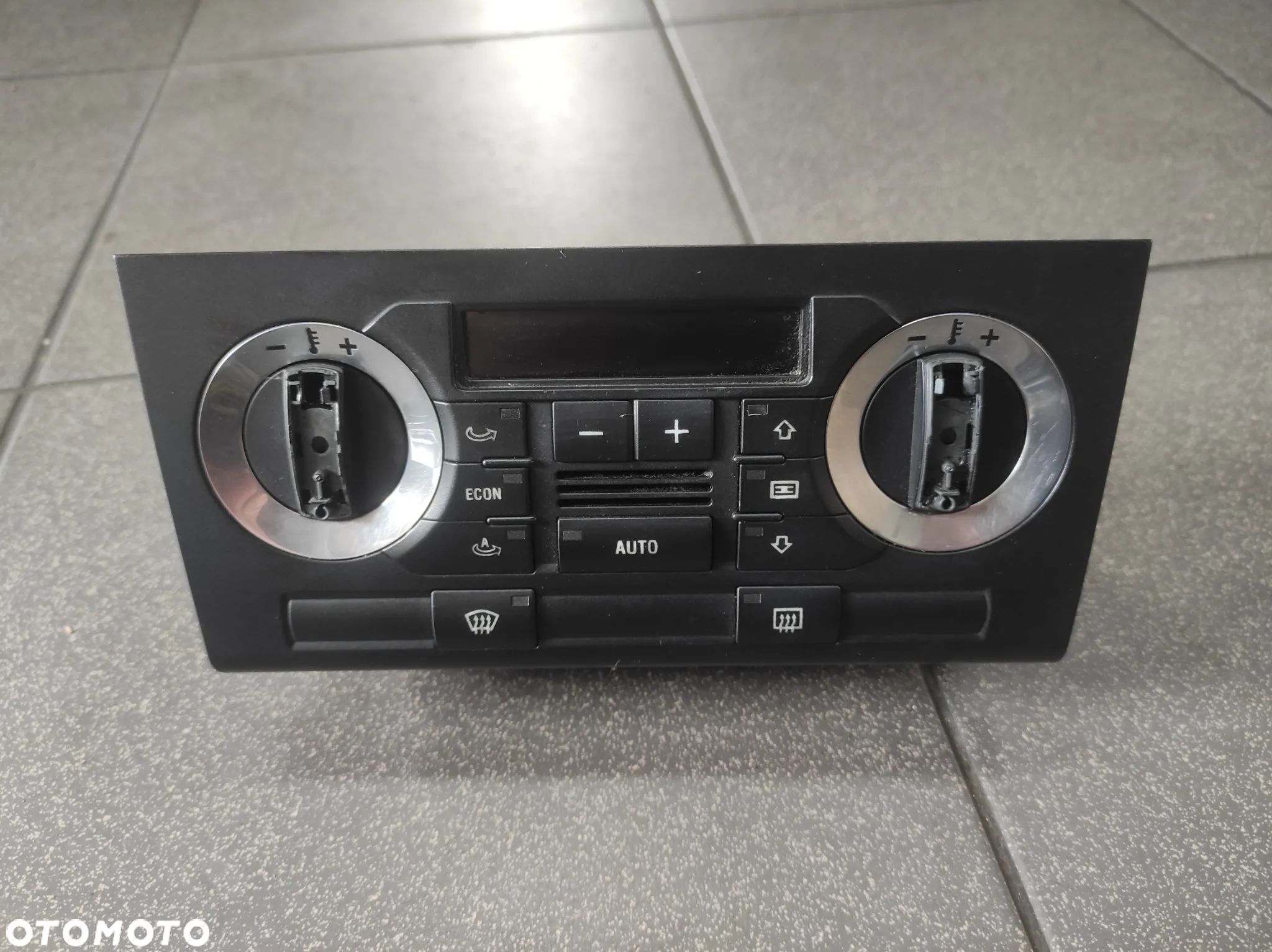 AUDI A3 8P PANEL NAWIEWU STEROWNANIA KLIMATYZACJI CLIMATRONIC 8P0820043 WYSYŁKA !!!! - 1