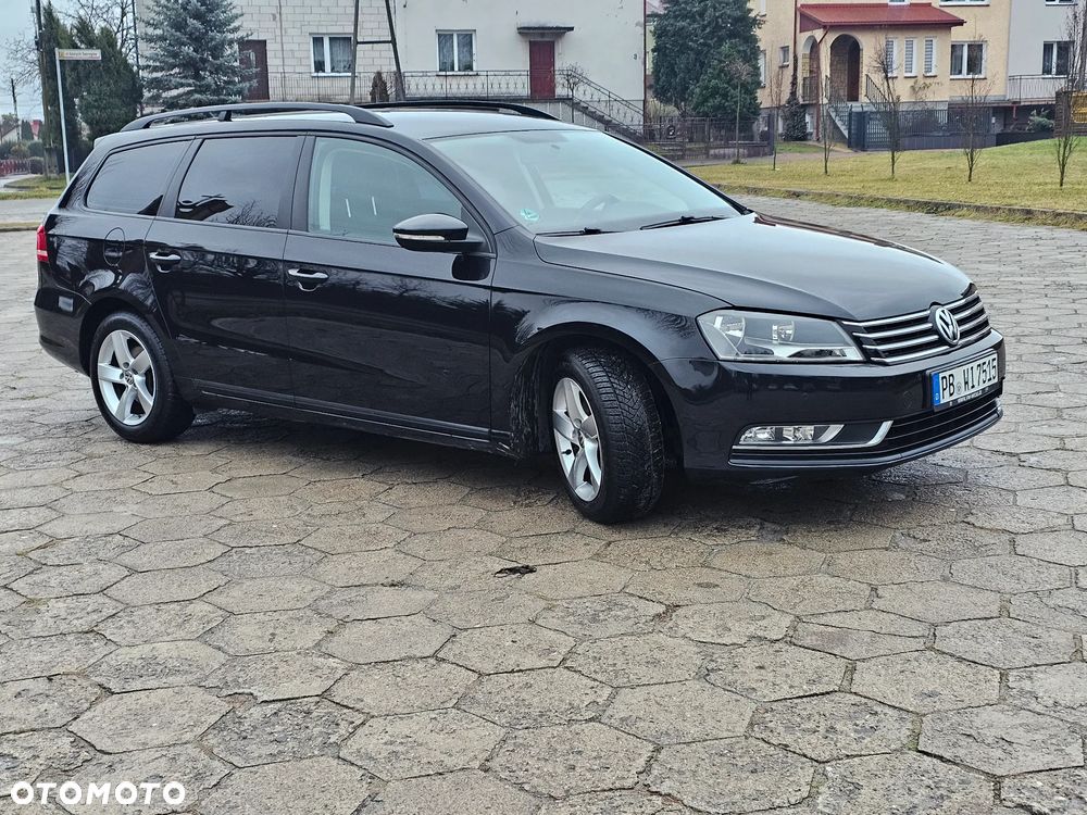 Volkswagen Passat 2.0 TDI DPF BlueMotion Technology Comfortline - 24