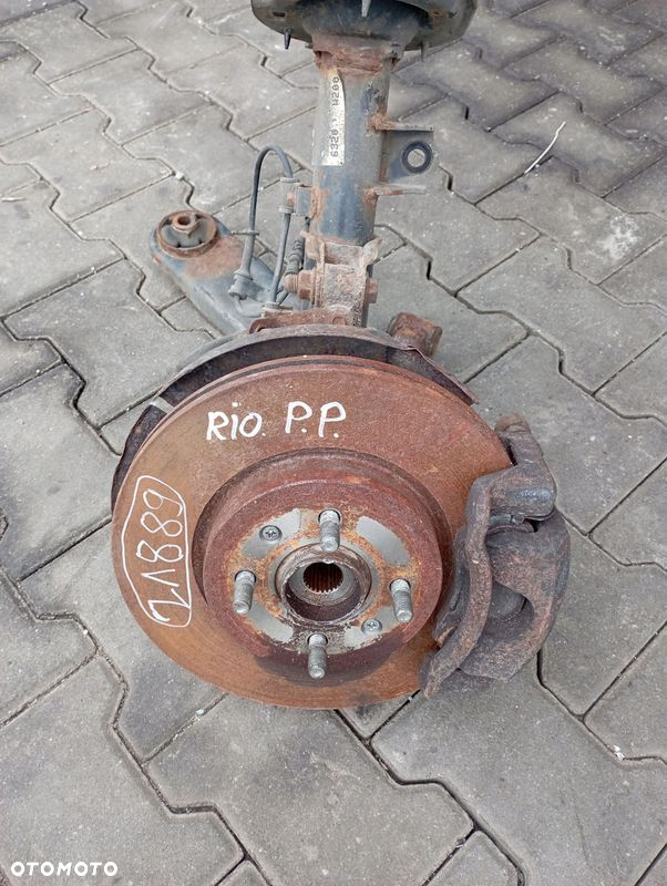 KIA RIO III 3 1.4 16V ZWROTNICA PRAWA PRZÓD PRZEDNIA WAHACZ - 2
