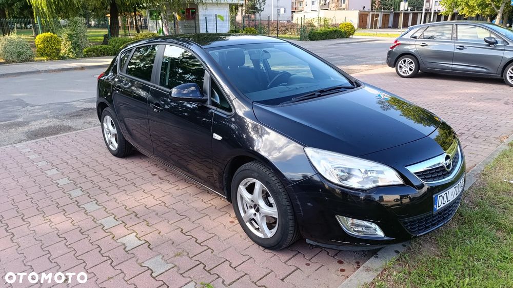 Opel Astra IV 1.6 Enjoy - 1