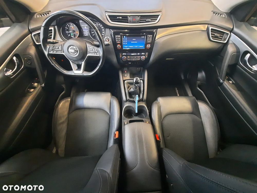 Nissan Qashqai 1.3 DIG-T Tekna - 26