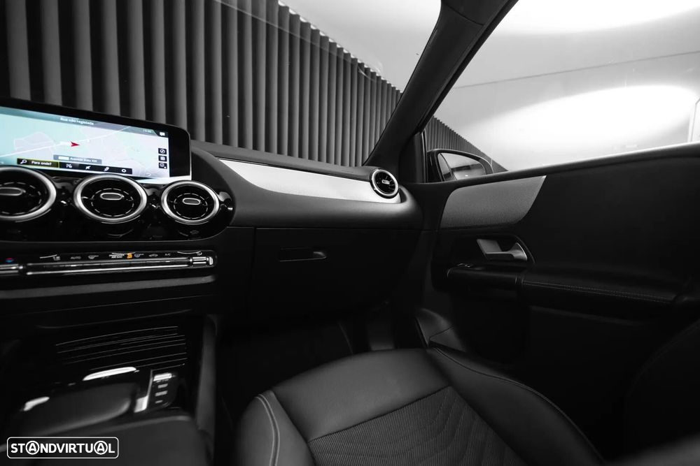 Mercedes-Benz B 180 d 8G-DCT Progressive - 17
