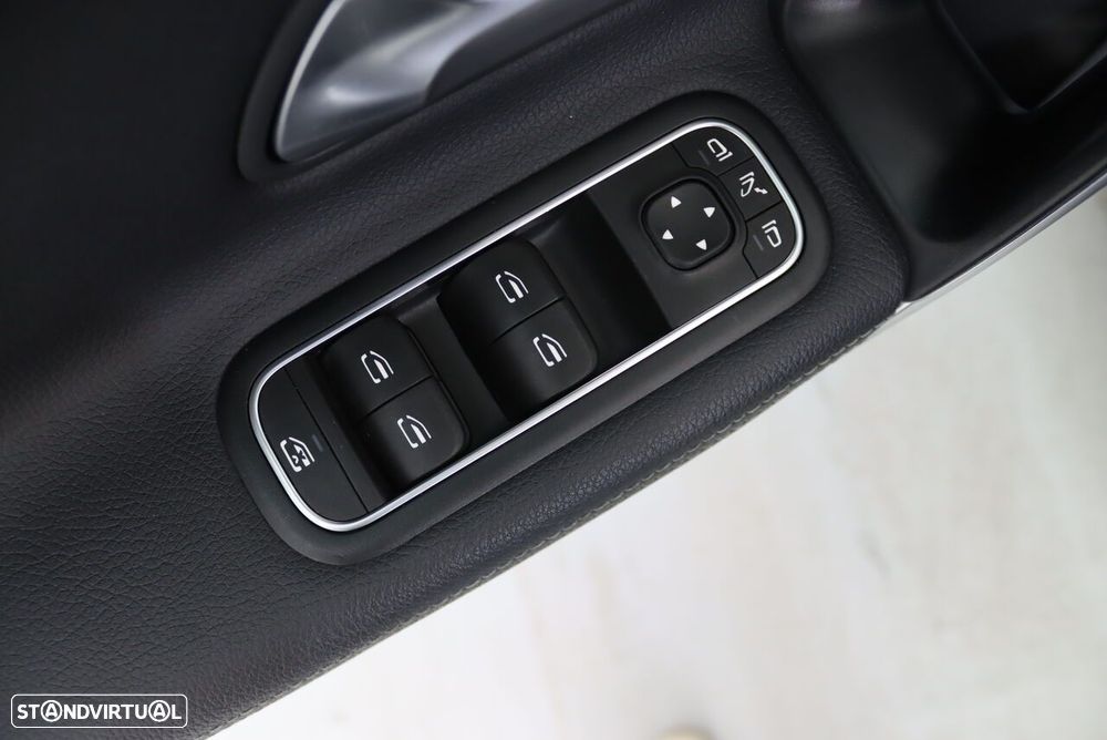 Mercedes-Benz A 250 Limousine - 19