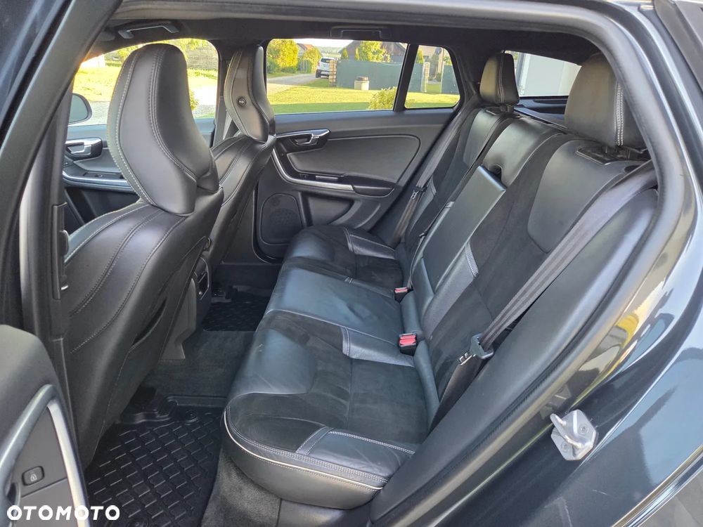 Volvo V60 D4 Drive-E R-Design Summum - 20
