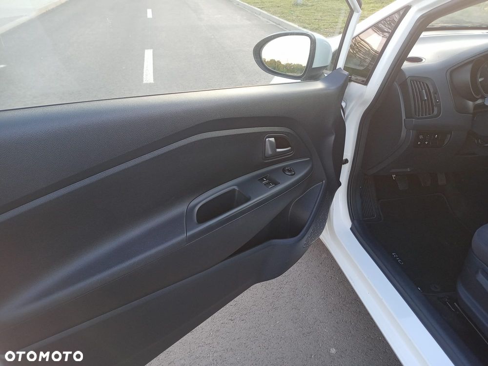Kia Rio 1.2 Attract - 19