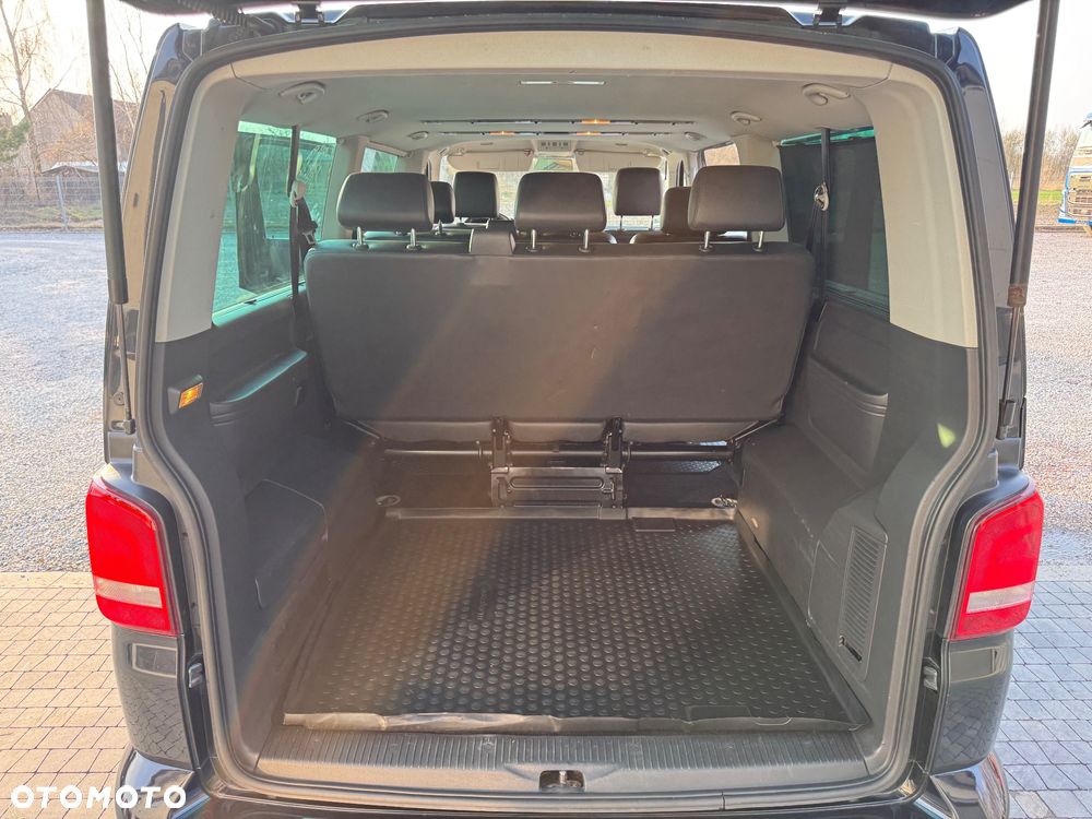 Volkswagen Caravelle - 24