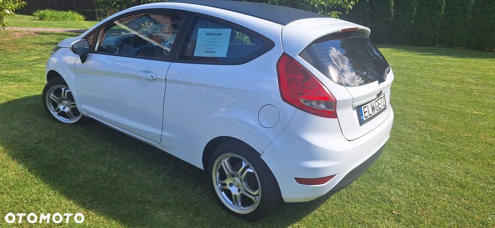 Ford Fiesta 1.4 TDCi Ambiente - 7
