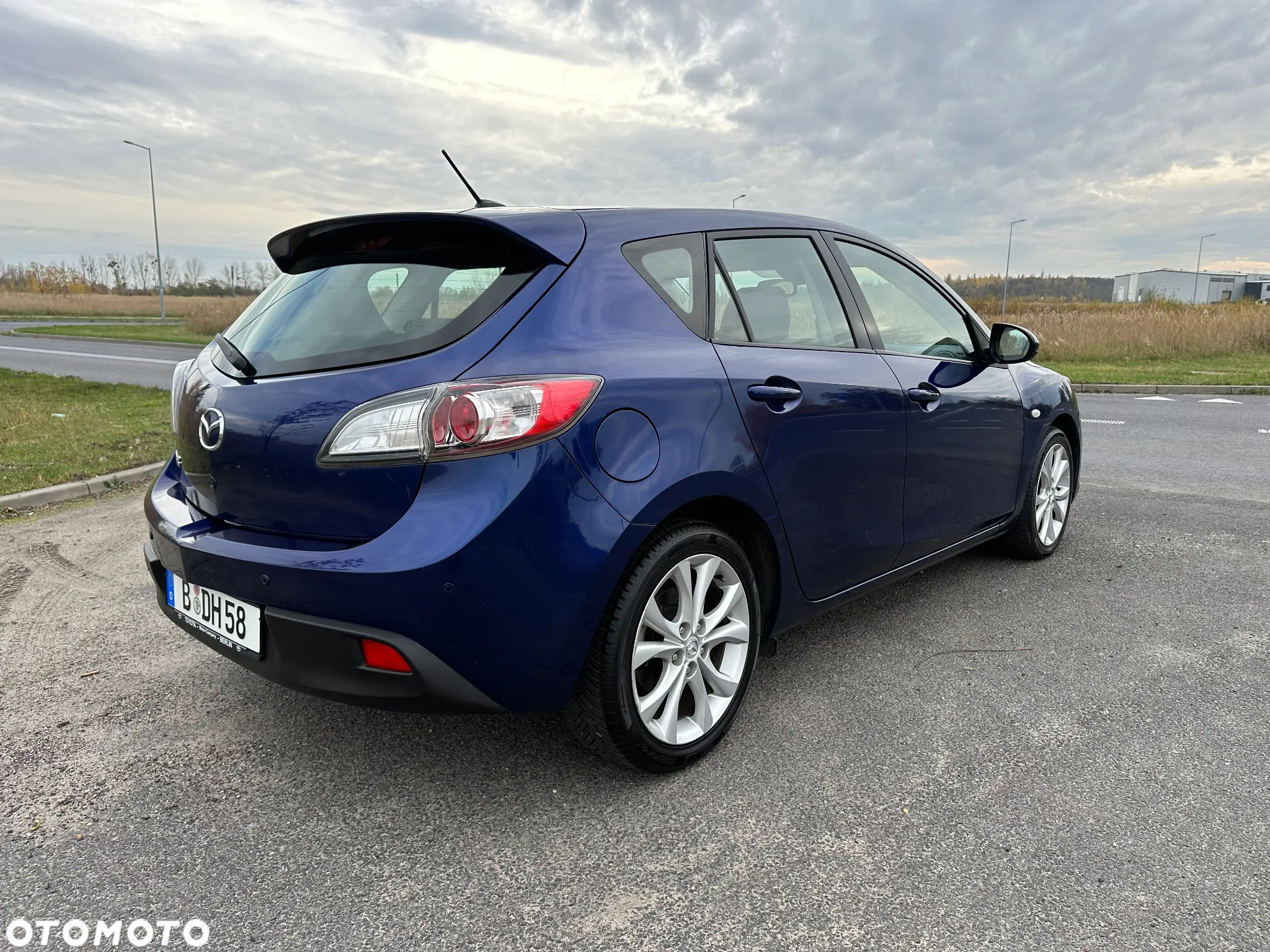 Mazda 3 2.0 Exclusive + - 3