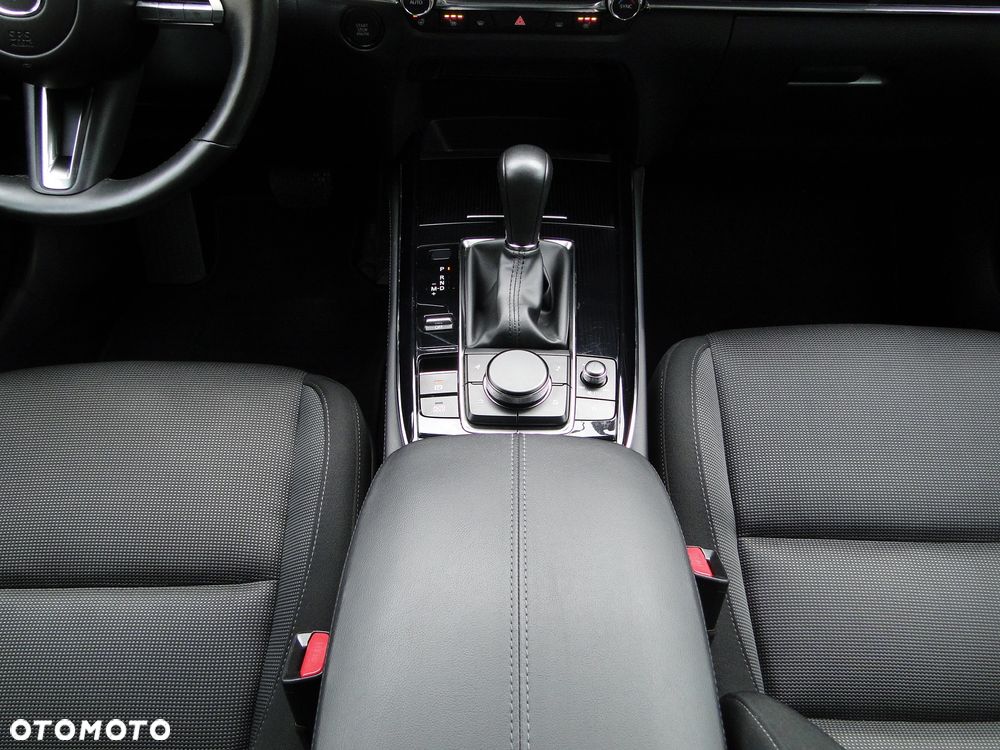 Mazda CX-30 2.0 mHEV Hikari 2WD - 27