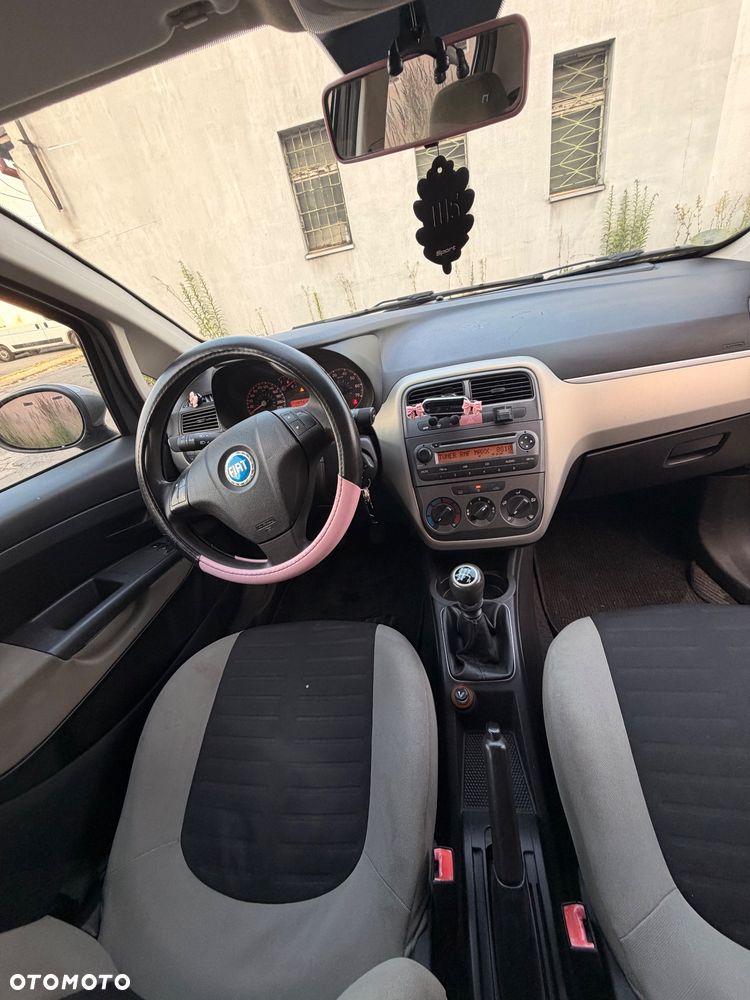 Fiat Punto 1.2 8V Active Alaska - 10