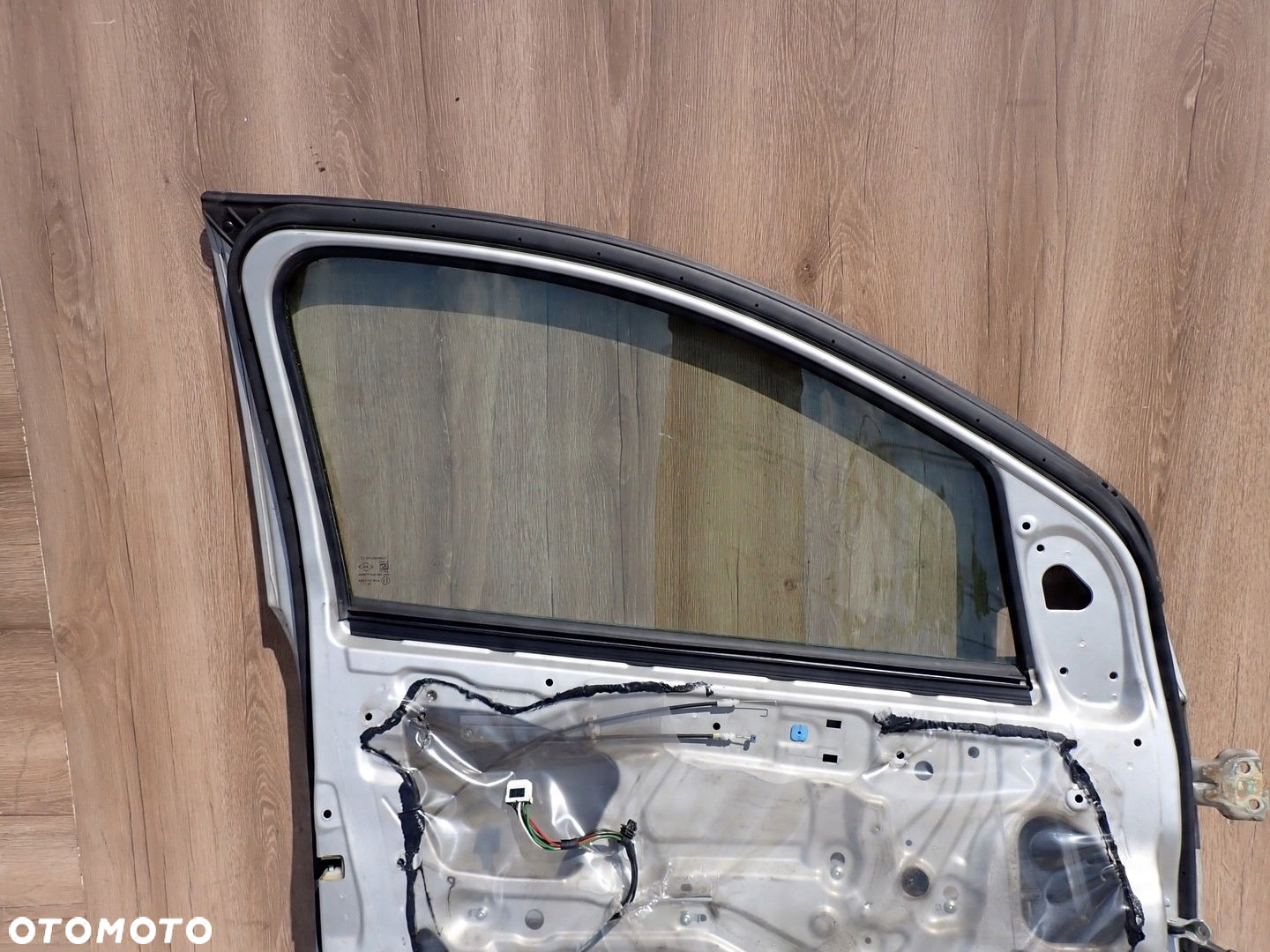 SUZUKI ALTO NISSAN PIXO 09- DRZWI PRZEDNIE LEWE Z2S - 15