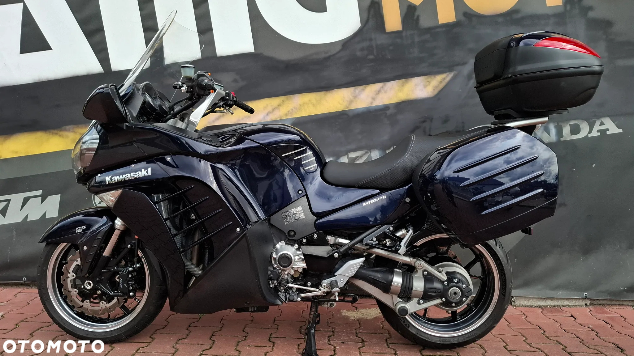 Kawasaki GTR - 2