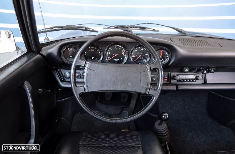 Porsche 911 Série G - 8