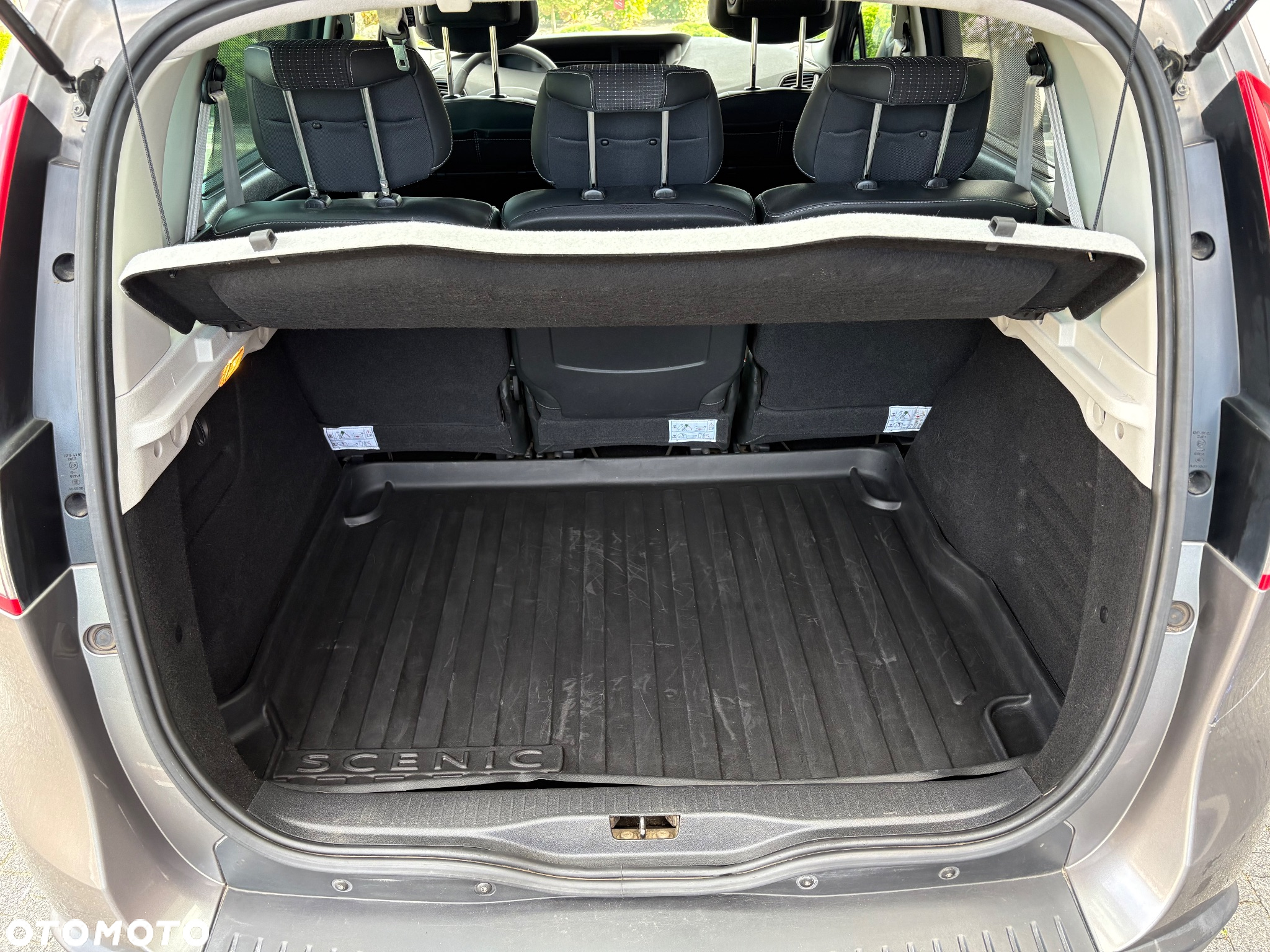 Renault Scenic 1.5 dCi Bose EDition EDC - 12