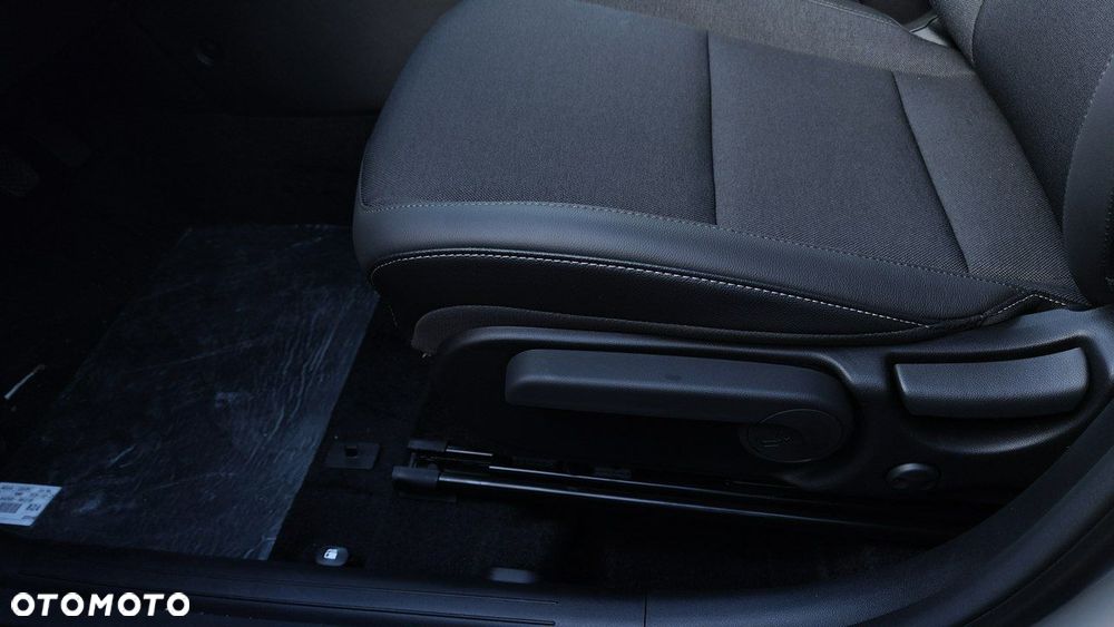 Hyundai Kona - 8