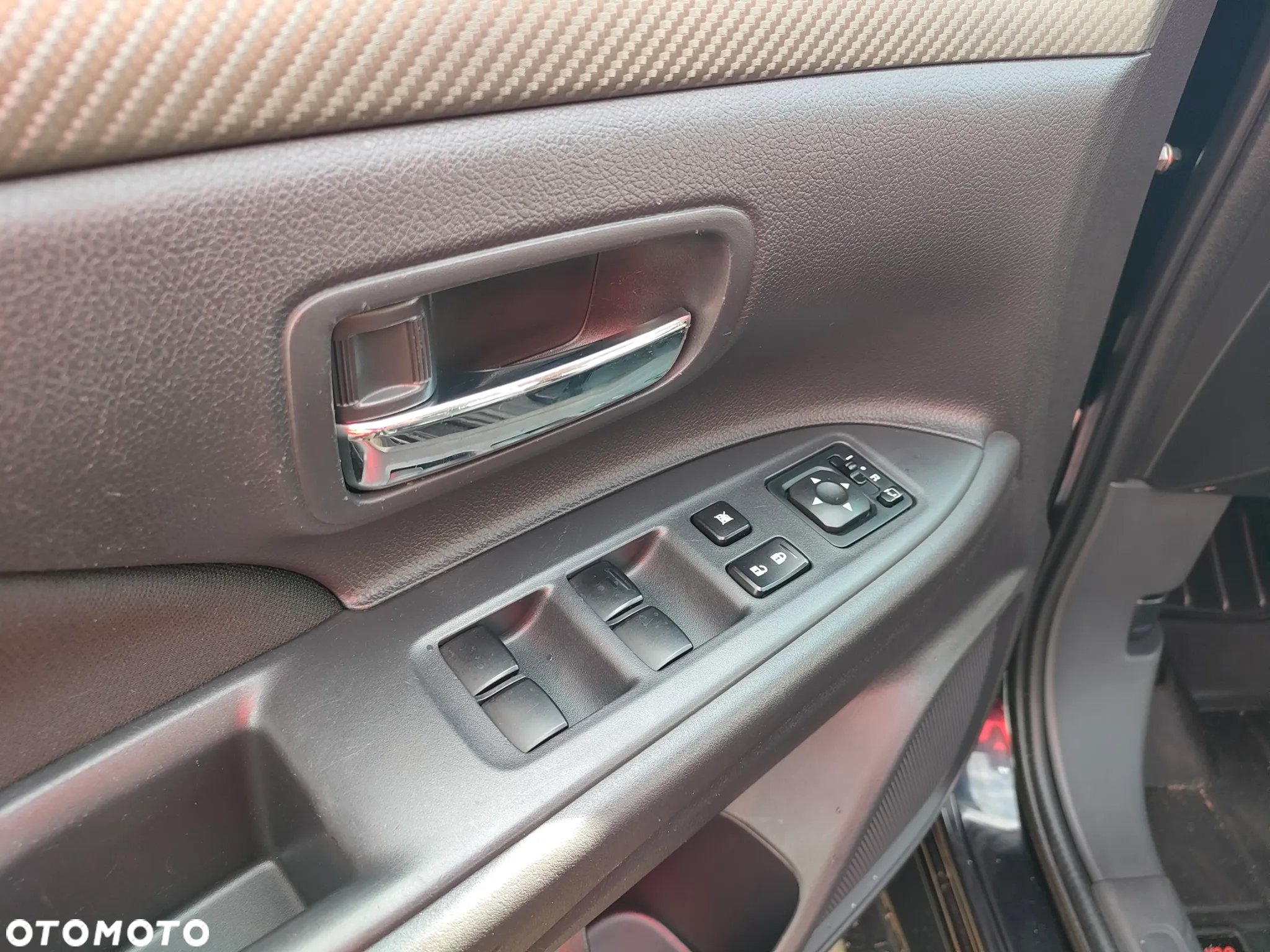 Mitsubishi Outlander 2.0 Intense - 20