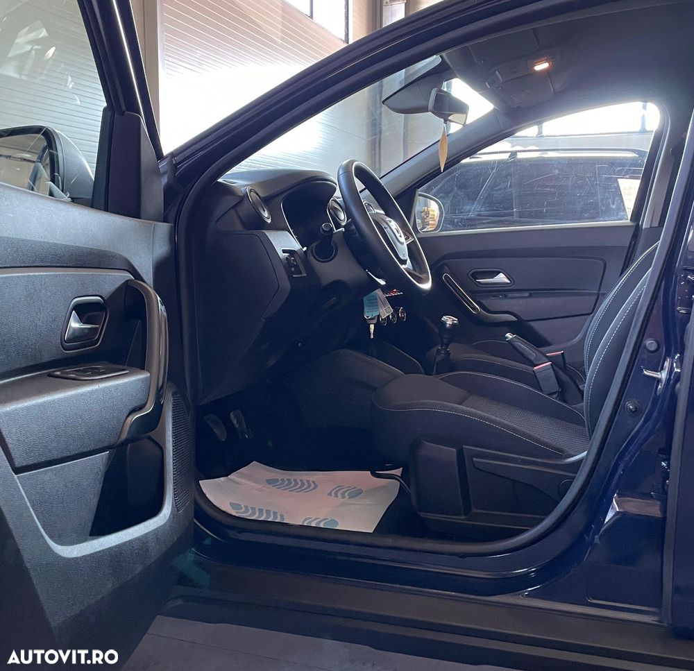 Dacia Duster TCe 125 4x4 Laureate - 32