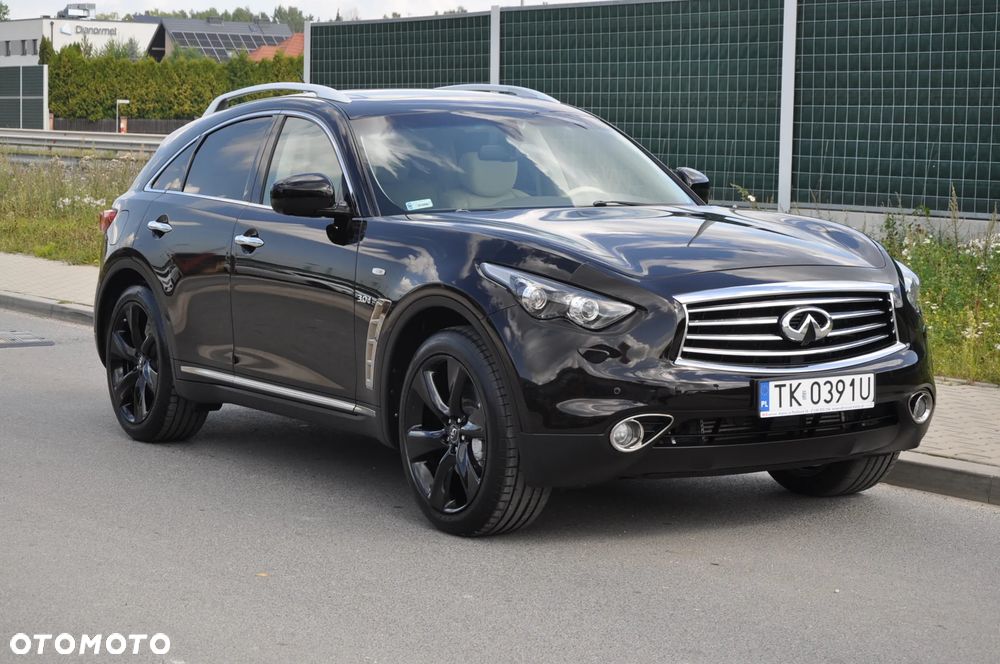 Infiniti QX70 - 12