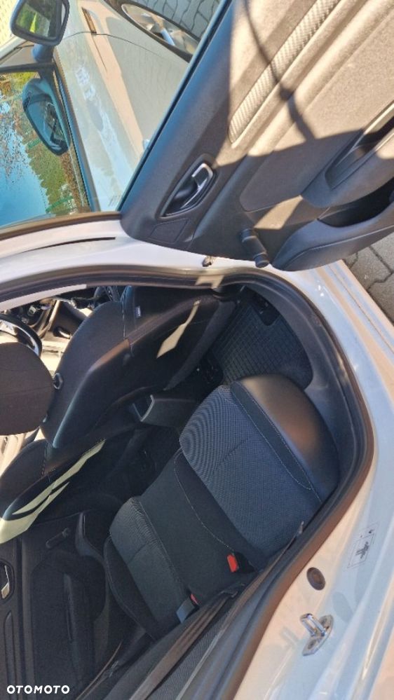 Renault Megane 1.5 dCi Zen - 17