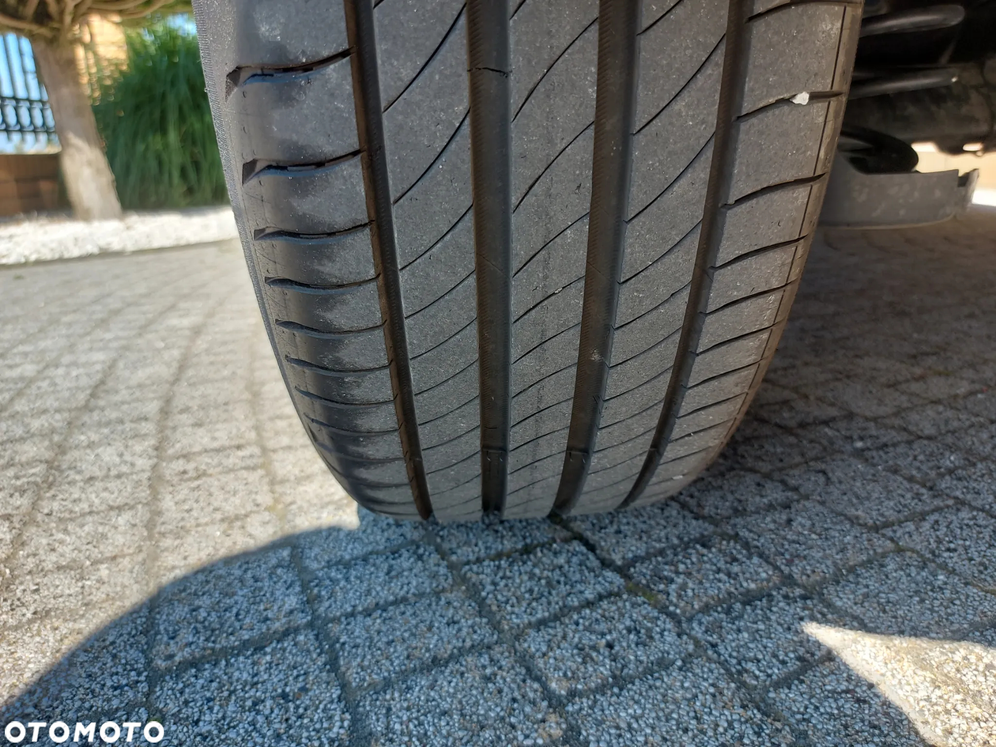 Peugeot 2008 1.2 PureTech Allure S&S EAT8 - 26