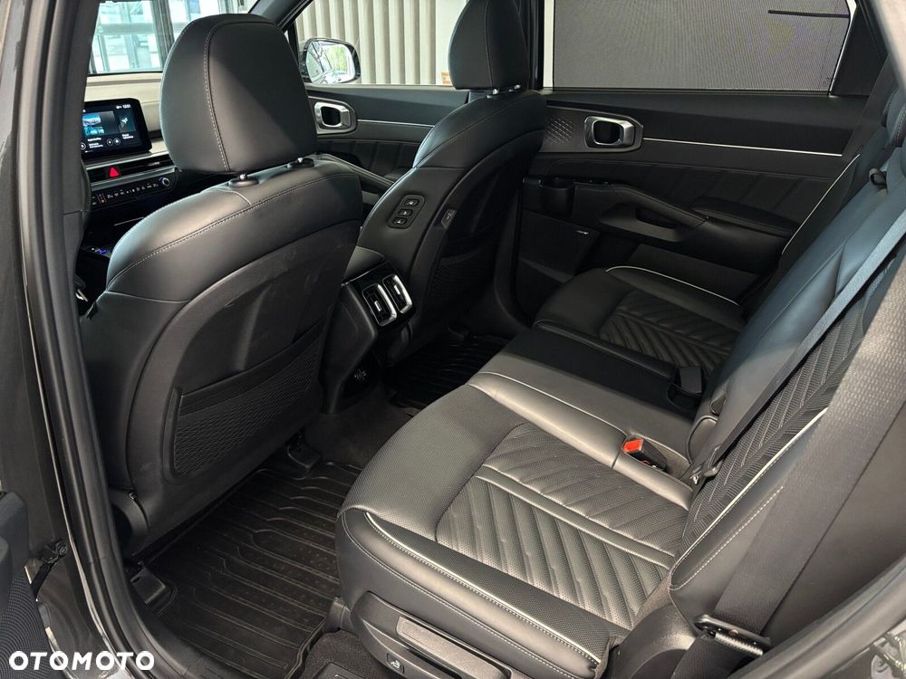 Kia Sorento - 11