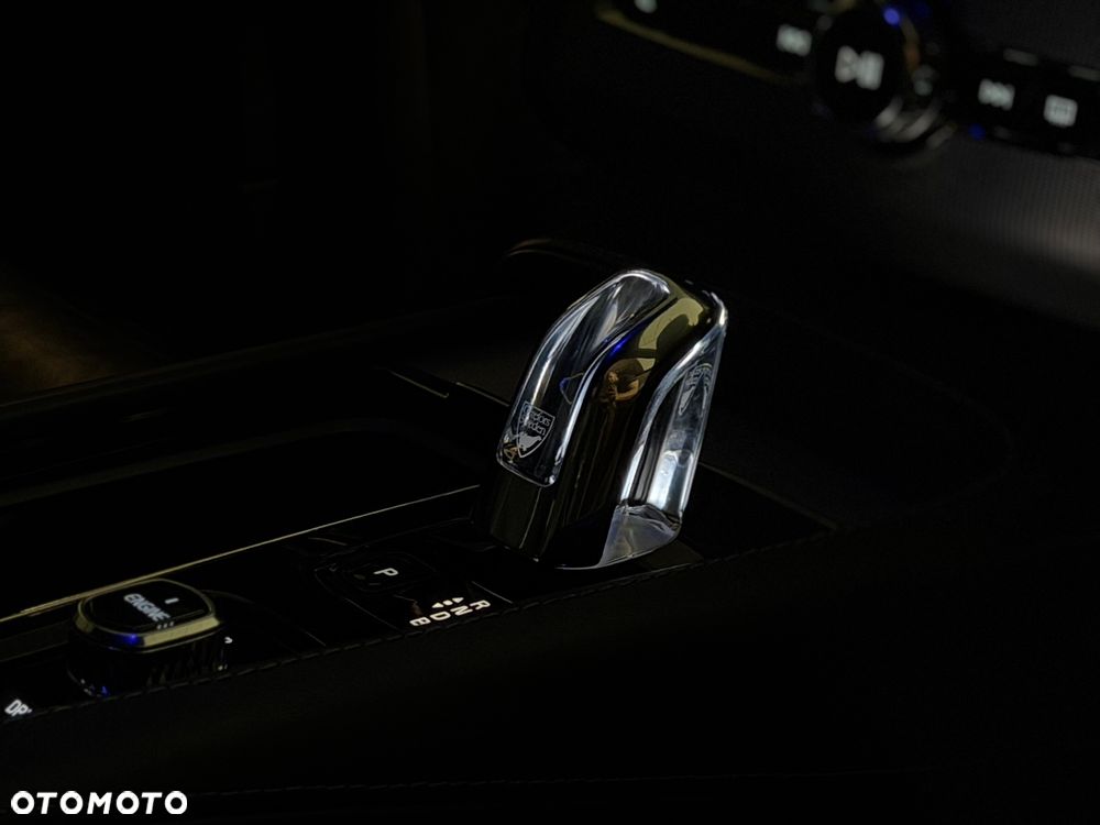 Volvo XC 90 T8 AWD Twin Engine Geartronic RDesign - 37