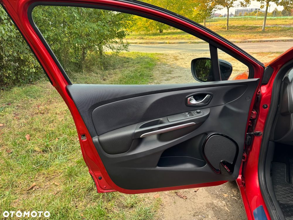 Renault Clio - 18