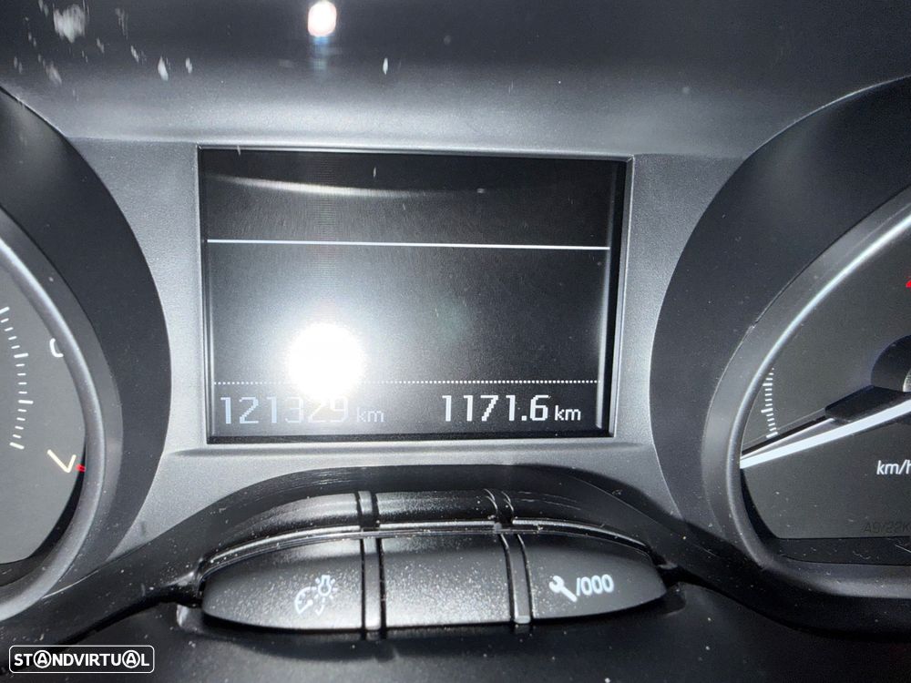 Peugeot 208 1.2 PureTech GT Line - 20